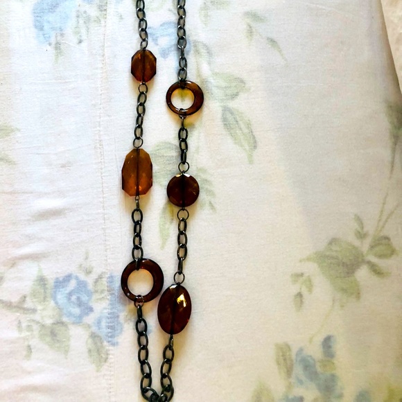 Long Beaded and ChainLink Necklace - Picture 2 of 3